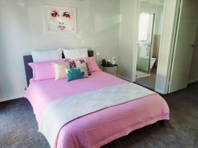 Home away from home, Melbourne